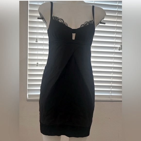Bebe 100% Silk with built-in bra Dress Sz S - Picture 1 of 9